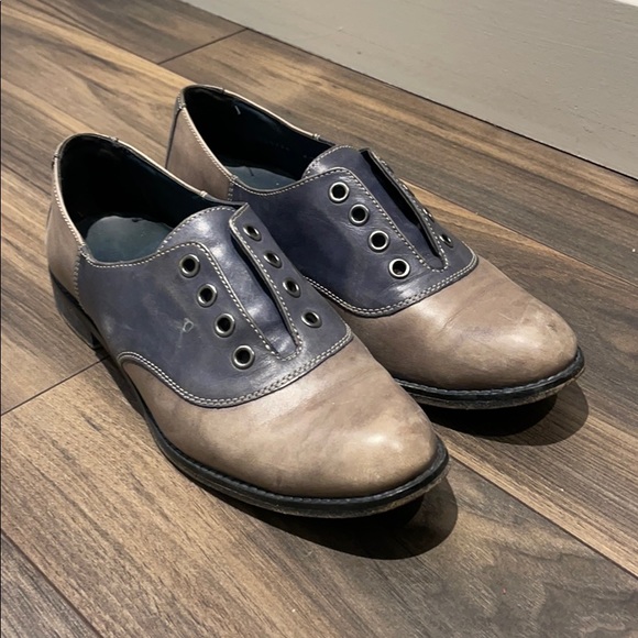 Slip on Oxfords by Cole Hahn - Picture 2 of 2